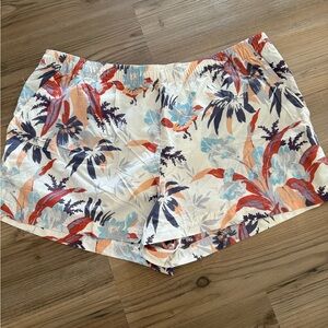 Floral Print Women's Shorts